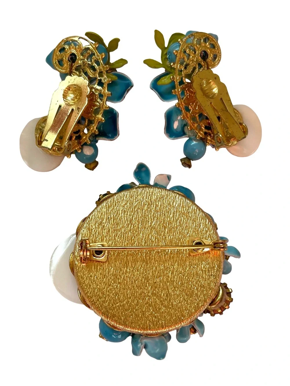 Vintage Mid-Century 3D Cluster Floral Brooch And Clip Earrings Set